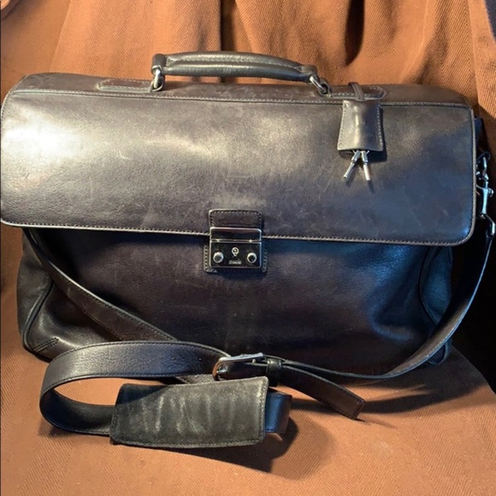 Vintage Coach lock/keys computer shoulder leather